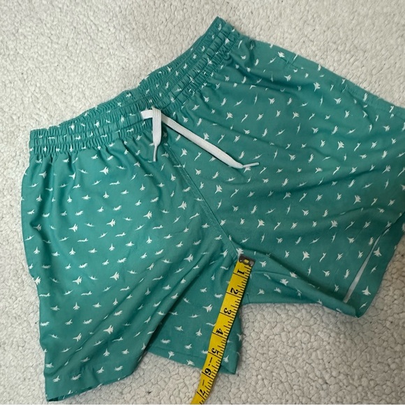 NWOT Chubbies Green Athletic Shorts with Elastic Waistband - Picture 9 of 11